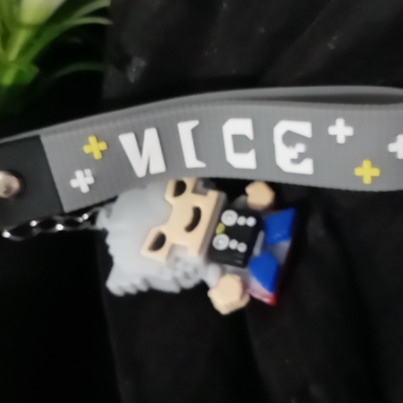 The avenger building pixels blocks keychain - Picture 4 of 8